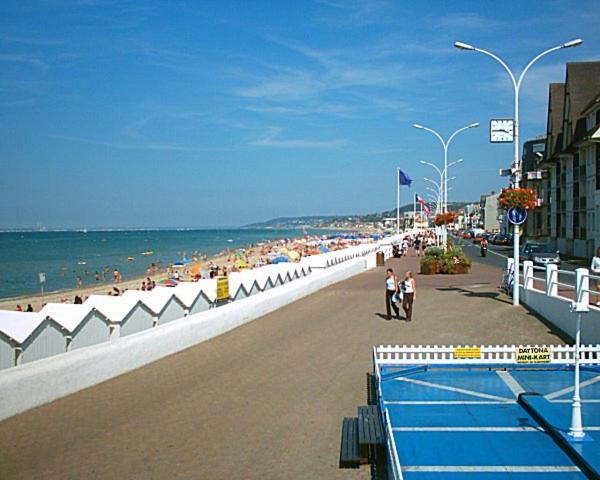 Super Deauville Appartement 2 Pieces Cosy Proche Plage Plein Sud Villers-sur-Mer Exterior photo