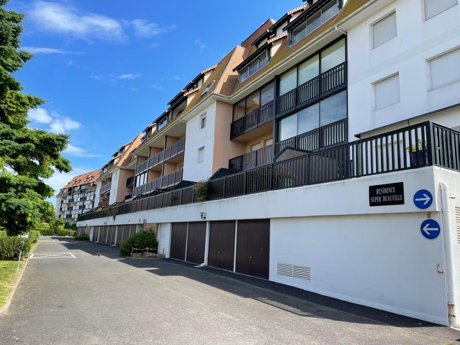 Super Deauville Appartement 2 Pieces Cosy Proche Plage Plein Sud Villers-sur-Mer Exterior photo